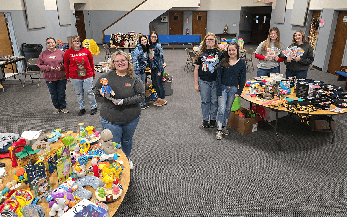 SkillsUSA-Christmas-Toy-Drive-2